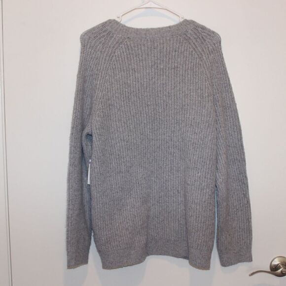 NWT BP Gray Cleo Crewneck Pullover Sweater Women Size XS - Picture 9 of 15